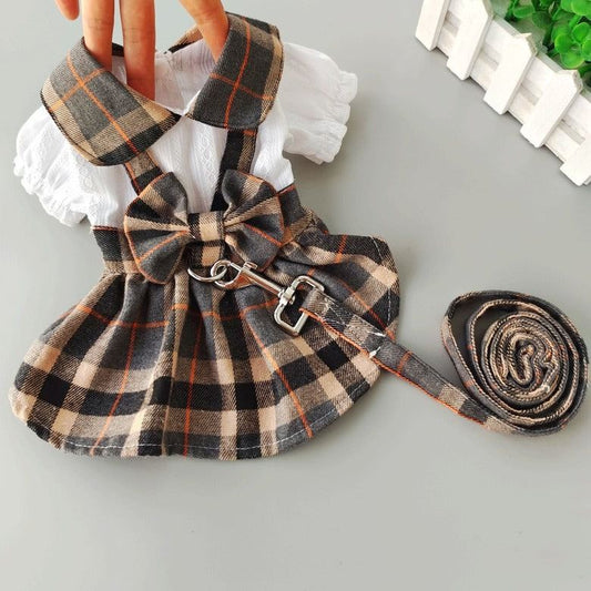 Cotton pet skirt dress with towing rope for dogs and cats in spring and summer
