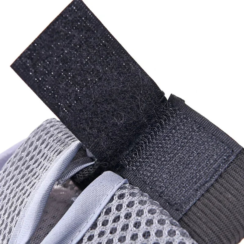 Pet Grooming Glove - Hair Removal & Bathing Brush for Dogs & Cats