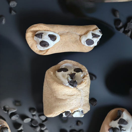 Organic Cannoli dog treats in pink bakery box for pups