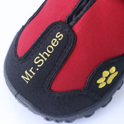 Waterproof boots red and black dog shoe with anti-slip sole and reflective details for medium large dogs