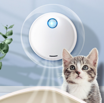 Compact intelligent pet deodorizer for litter boxes and pet cages