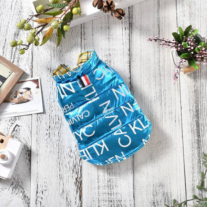 Blue cotton dog clothes wear vest with white text patterns for small dogs and puppies, autumn and winter pet apparel.