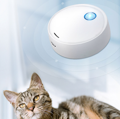 Compact intelligent pet deodorizer device for odor control in litter boxes and pet cages