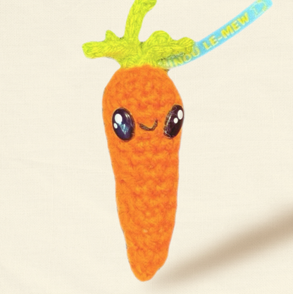 Lulu the Carrot | Lightweight Cat Toy Infused Miracle Nip Botanicals