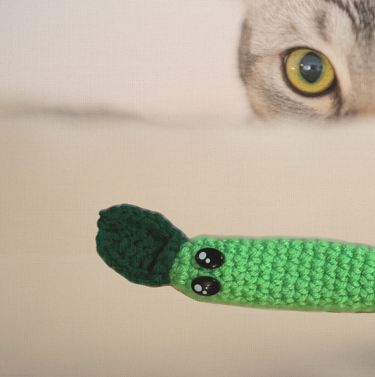Lightweight Cat Toy - Handmade Leaf the Stick with Crinkles for Cats