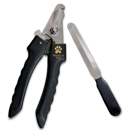 dog nail clippers with sharp stainless steel blades and ergonomic grip