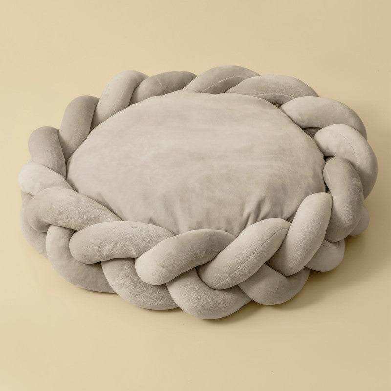 round pet kennel with detachable universal mat for dogs and cats