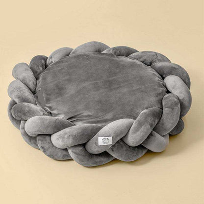 Round pet kennel with detachable universal mat for cats and dogs