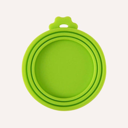 Green BPA-free silicone pet food saver lid for keeping pet food fresh in cans