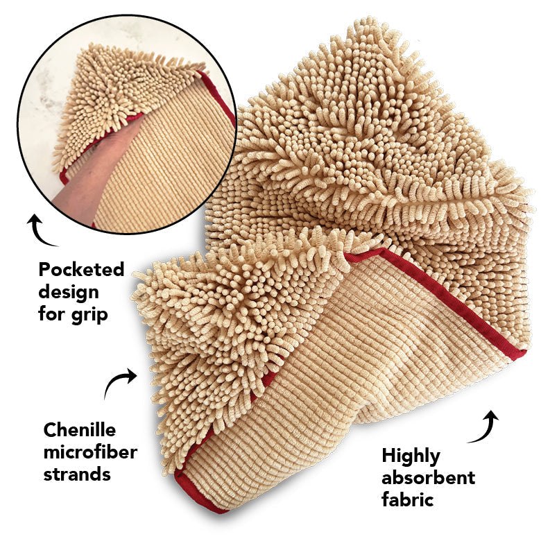 Super absorbent quick-drying microfiber dog towel with hand pockets
